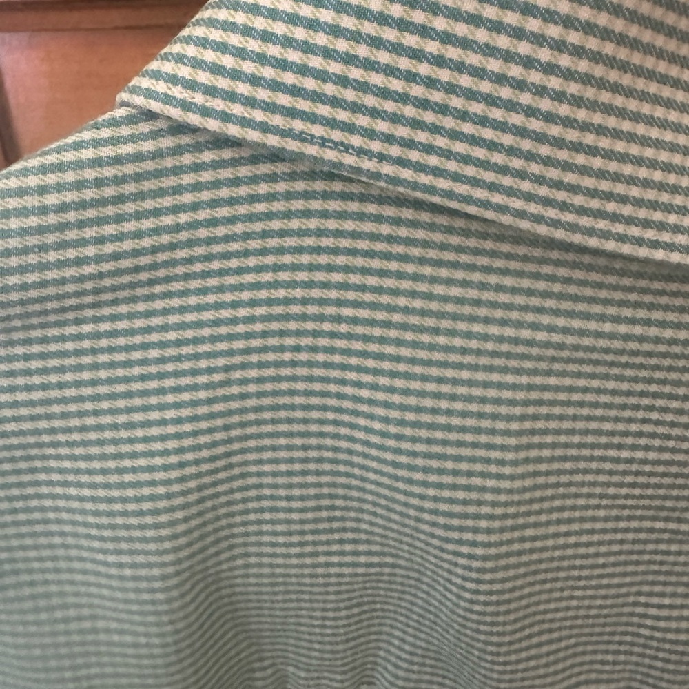 Men’s James Tattersall London 
Green and white Dress shirt - Picture 5 of 6